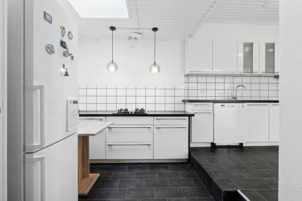 Cuisine - Terraced House with Carport in Brande