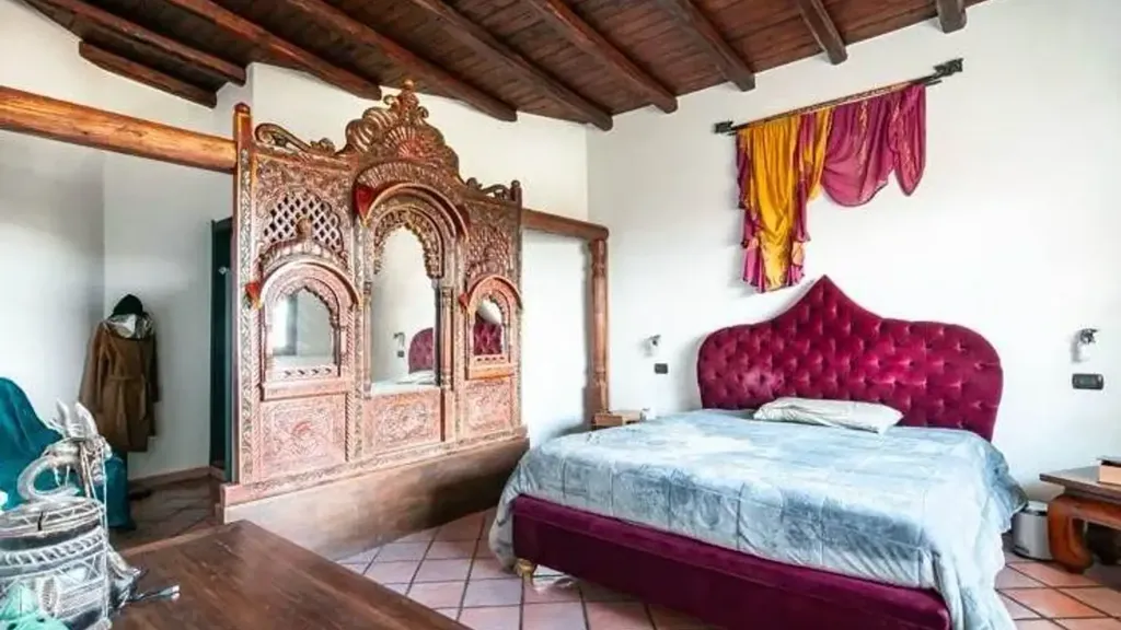 Bedrooms - Villa with Fruit Garden in Siracusa