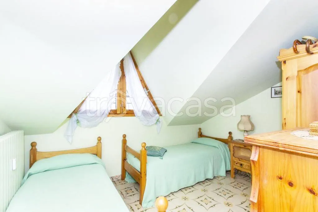 Chambres - Mansard Apartment with Mountain View in Sampeyre