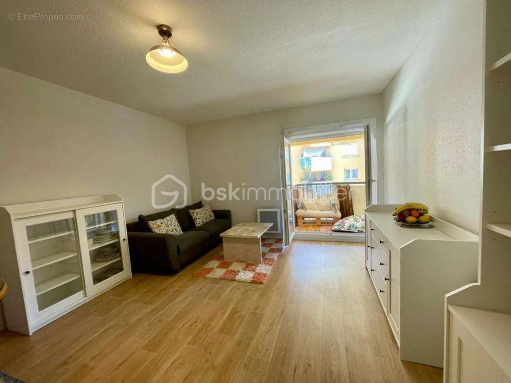 Soggiorno - 2-Bed Apartment with Balcony in Toulouse