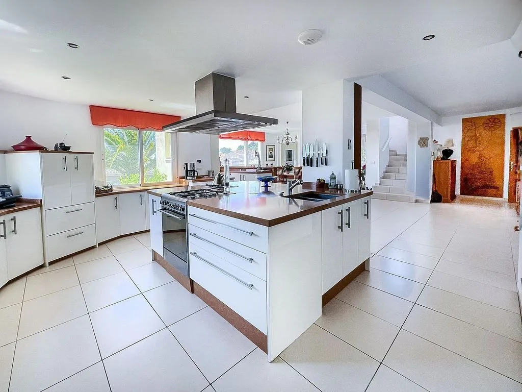 Köök - Luxury Detached House with Pool in La Nucia
