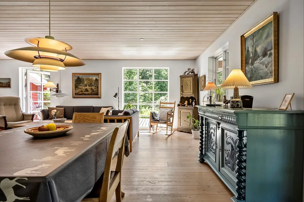Dining Room - Holiday Home with Large Garden in Sejs-Svejbæk