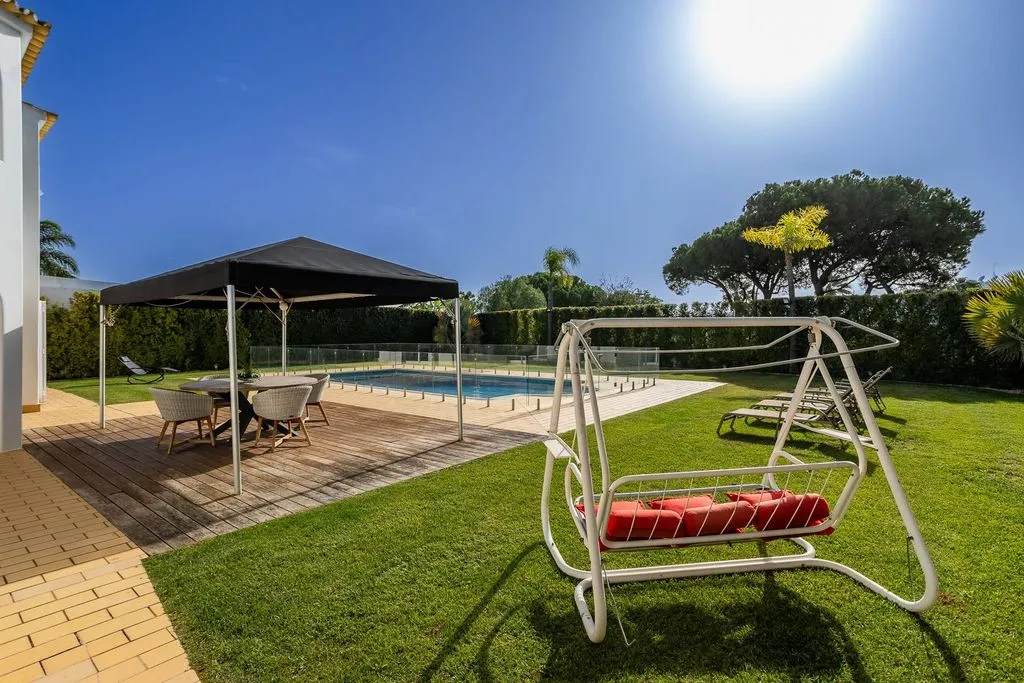 Bassein - Detached House with Pool in Vilamoura