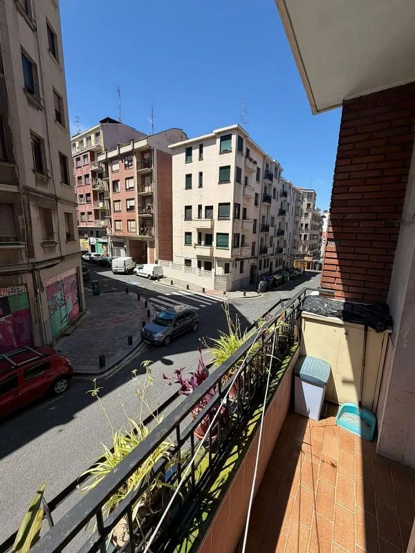 Rõdu - Apartment with Balcony in Bilbao