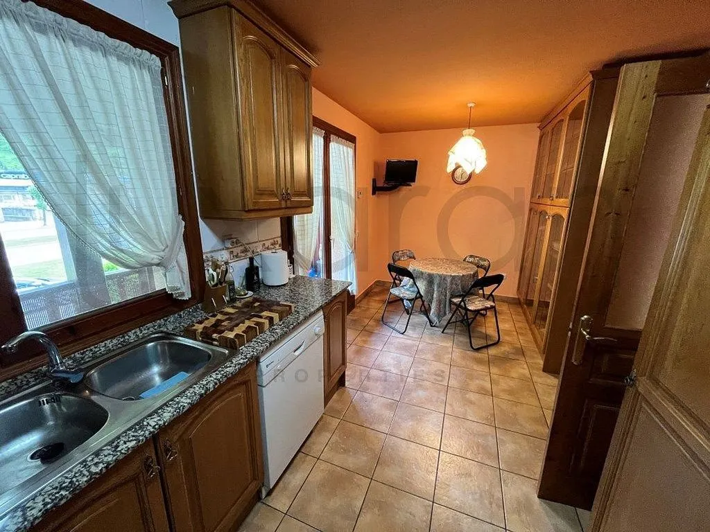 Cuisine - Luxury Semidetached House with River View in Vielha