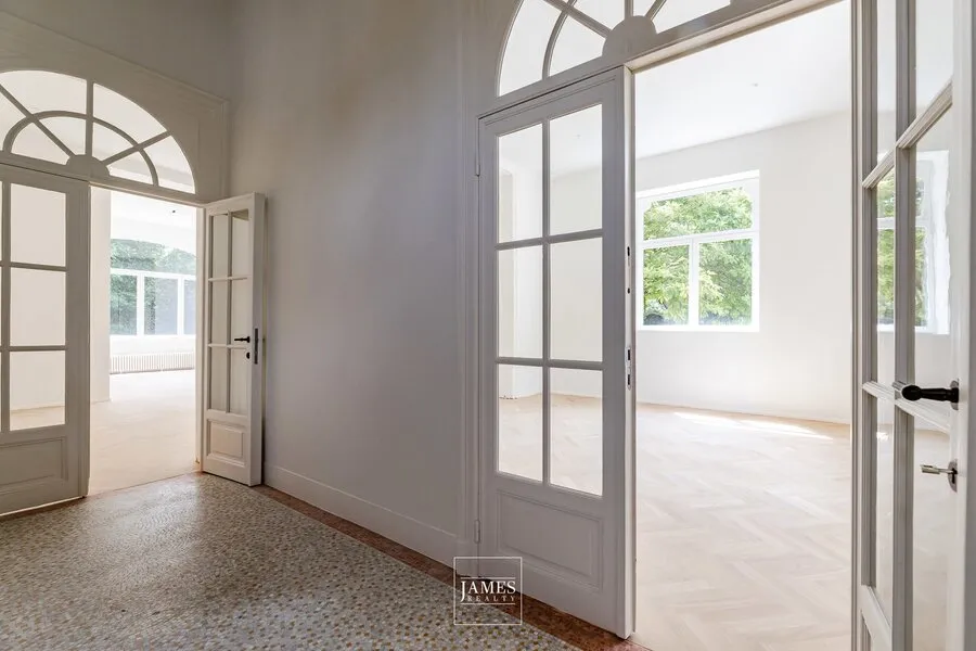 Hallway - Renovated Two-Home Ensemble in Observatoire