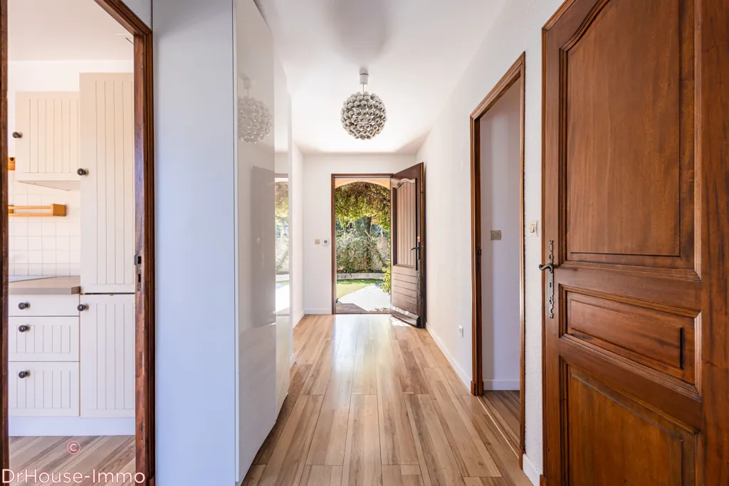 Entrée - Maison avec Terrasse à Arcades dans Domaine Privé à Cogolin