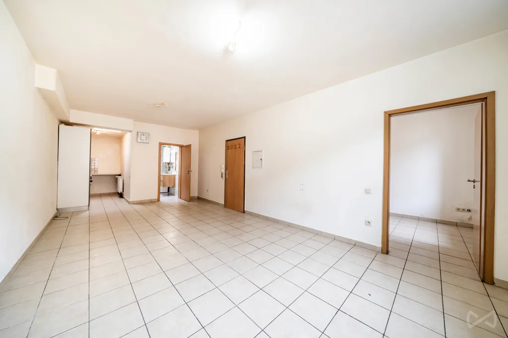 Pièces - Maison de Rapport à Proximité du Centre à Arlon