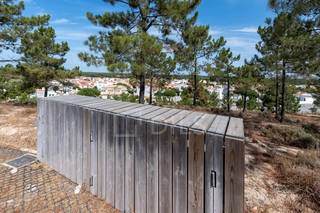 Garden - Plot with Potential for Villa in La Reserve, Carvalhal