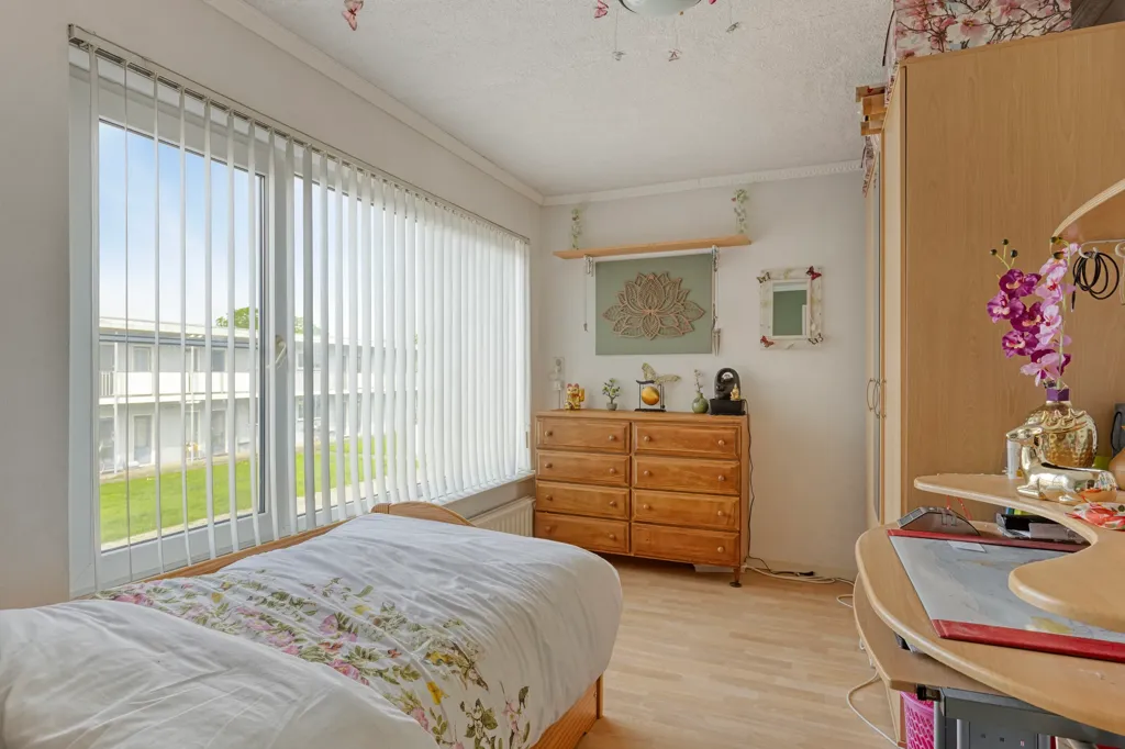 Magamistoad - Renovatable Corner House with Garden in Goes