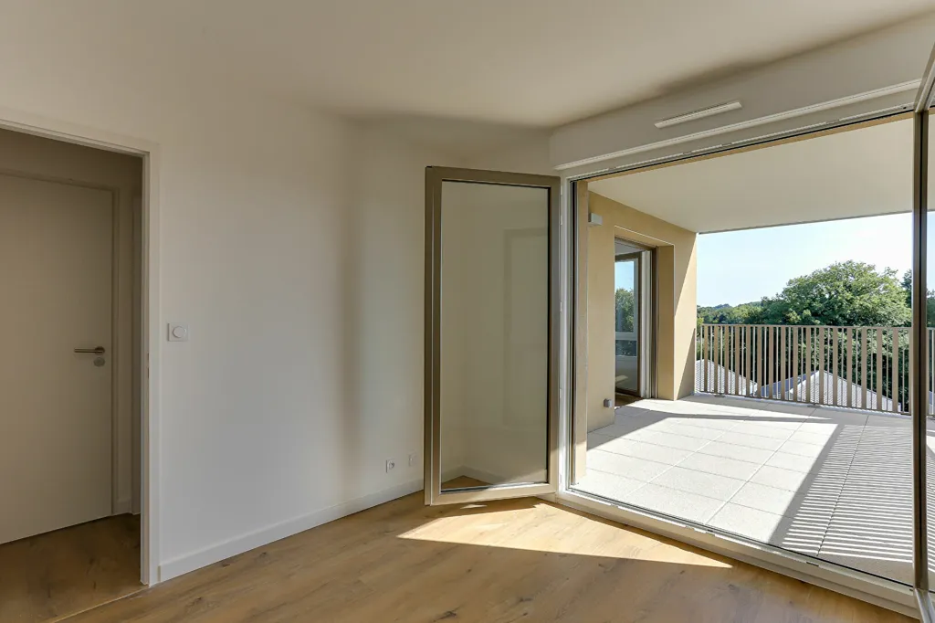 Magamistoad - Bright Apartment with Terrace in Chantepie