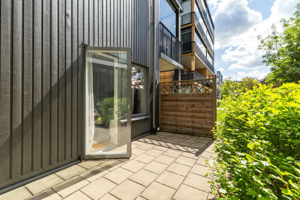 Giardino - Modern Studio with Balcony in Jönköping