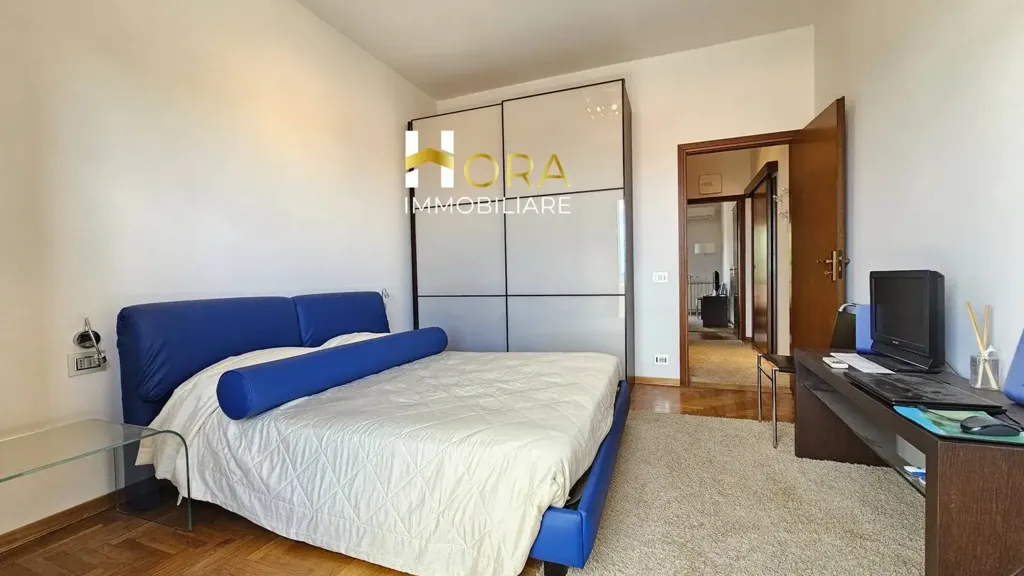 Chambres - Quadrilocale with Balcony in Florence