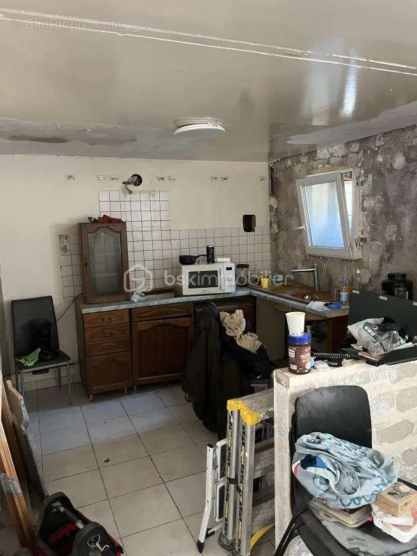 Cuisine - Maison de Caractère avec Dépendance à Nanterre