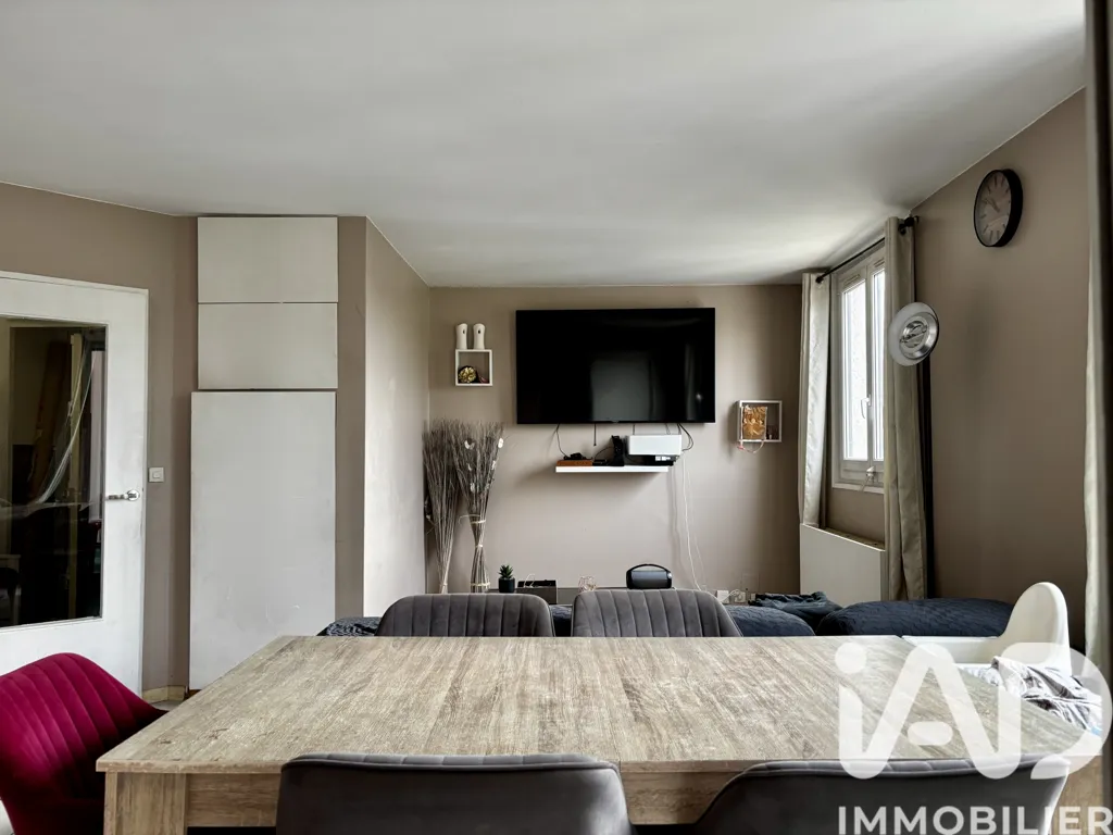 Salle à manger - Duplex avec Terrasse au Dernier Étage à Cergy