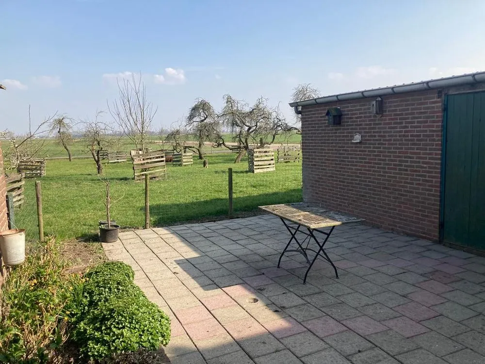 Aed - Detached House with Garden in Elst