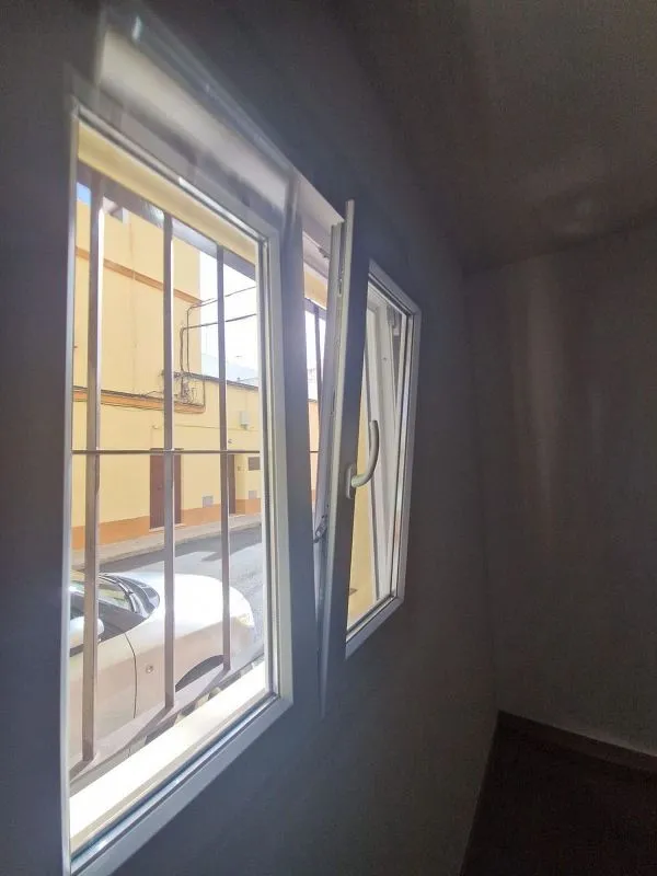Pièces - Ground Floor Flat with Light in Puerto Real Centre