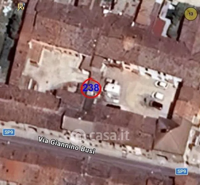 Õhuvaade - Three-Level Townhouse with Courtyard in San Giovanni in Croce