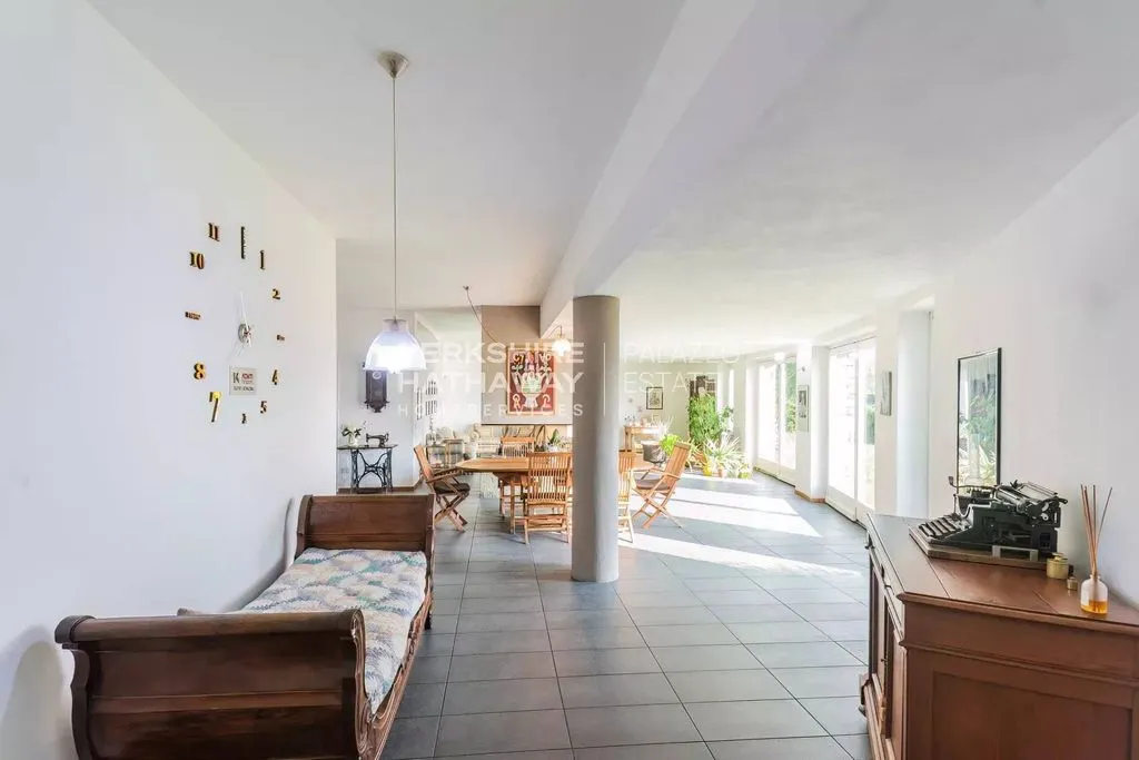 Esik - Luxury Villa with Lake Views in Cernobbio