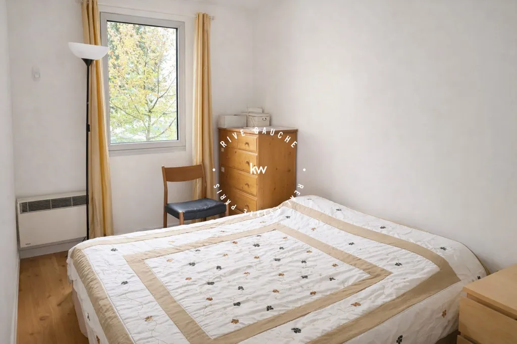 Magamistoad - Spacious Apartment with Balcony in Vanves