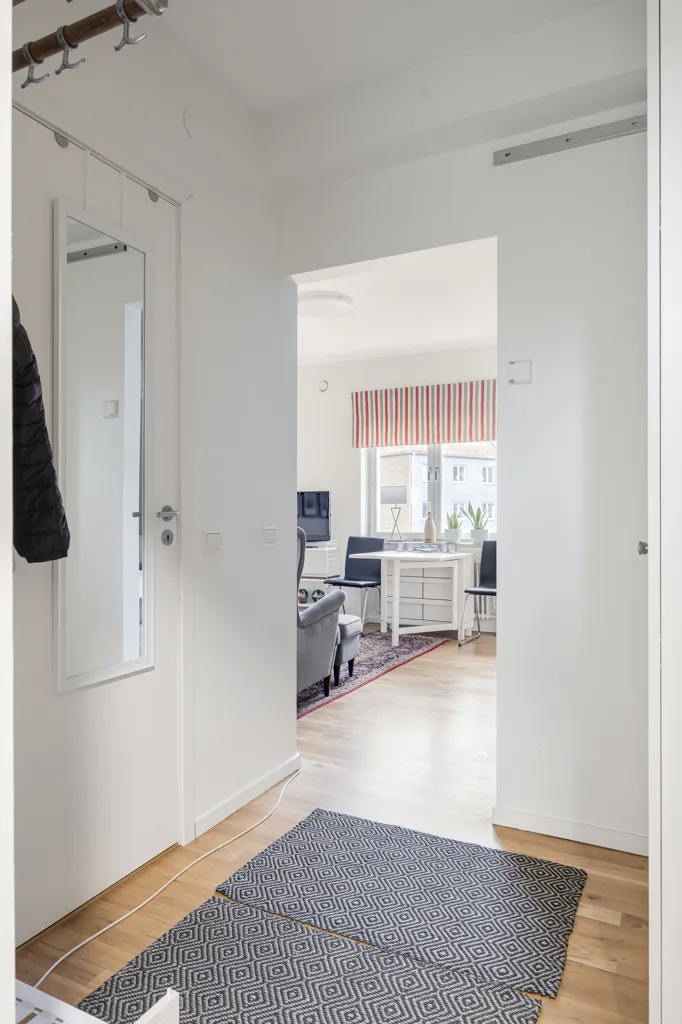 Hallway - Apartment with Balcony in Stjärnhusen, Malmö
