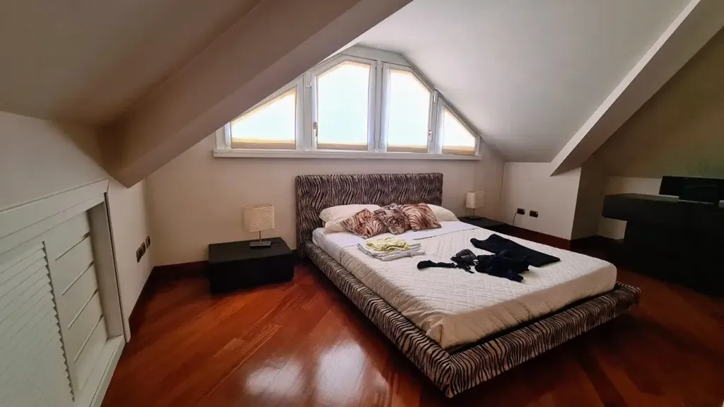 Bedrooms - Penthouse with Quadruple Exposure in Legnano