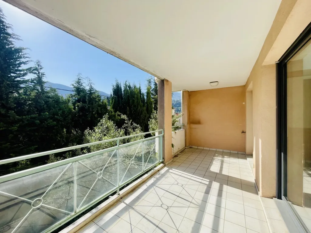 Balcon - Appartement avec Terrasse au Centre-ville de Nyons