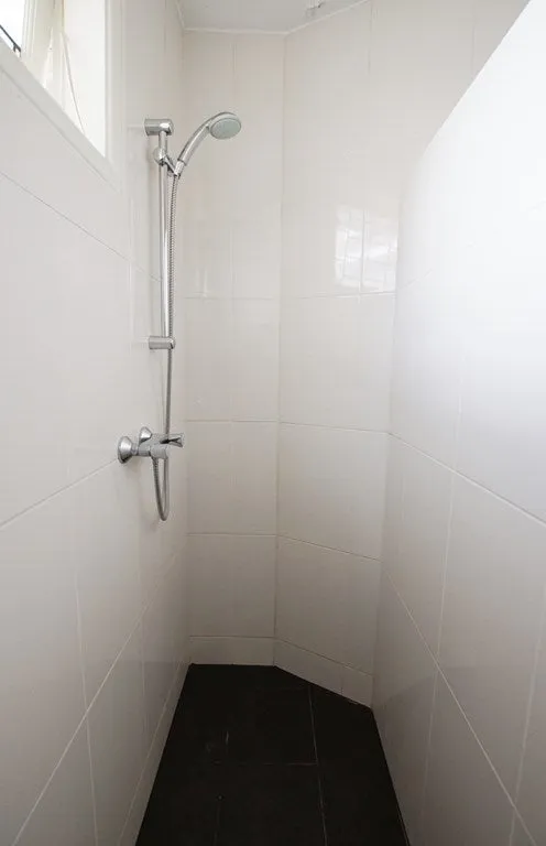 Bagni - Three-Bedroom Apartment with Garden in Rotterdam