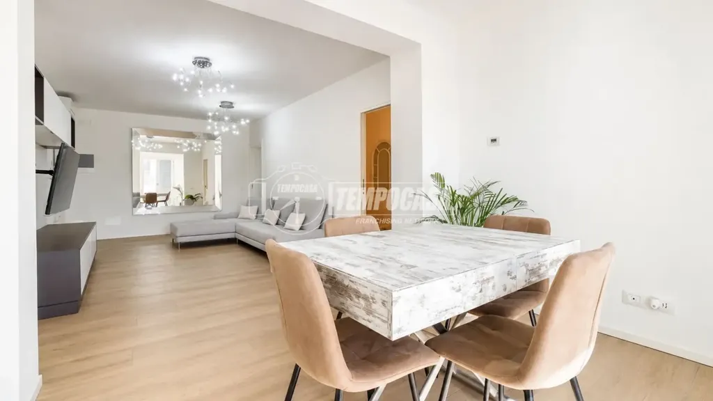 Salle à manger - Modern Apartment with Private Garden in Vignola