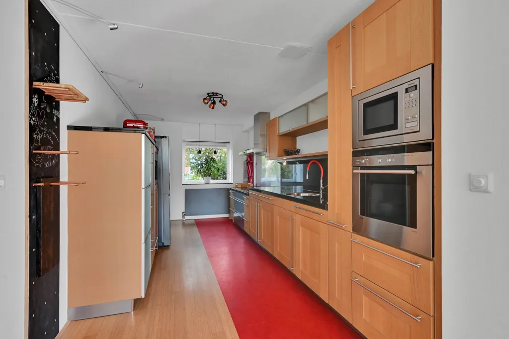 Cuisine - Waterfront Villa with Terrace in Wateringse Veld
