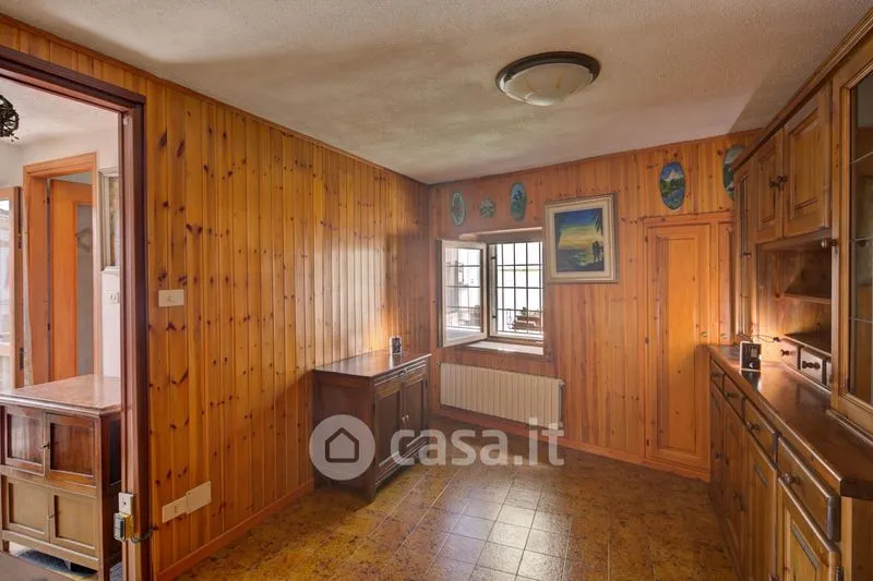 Esik - Terraced House with Private Garden in Torre Pellice