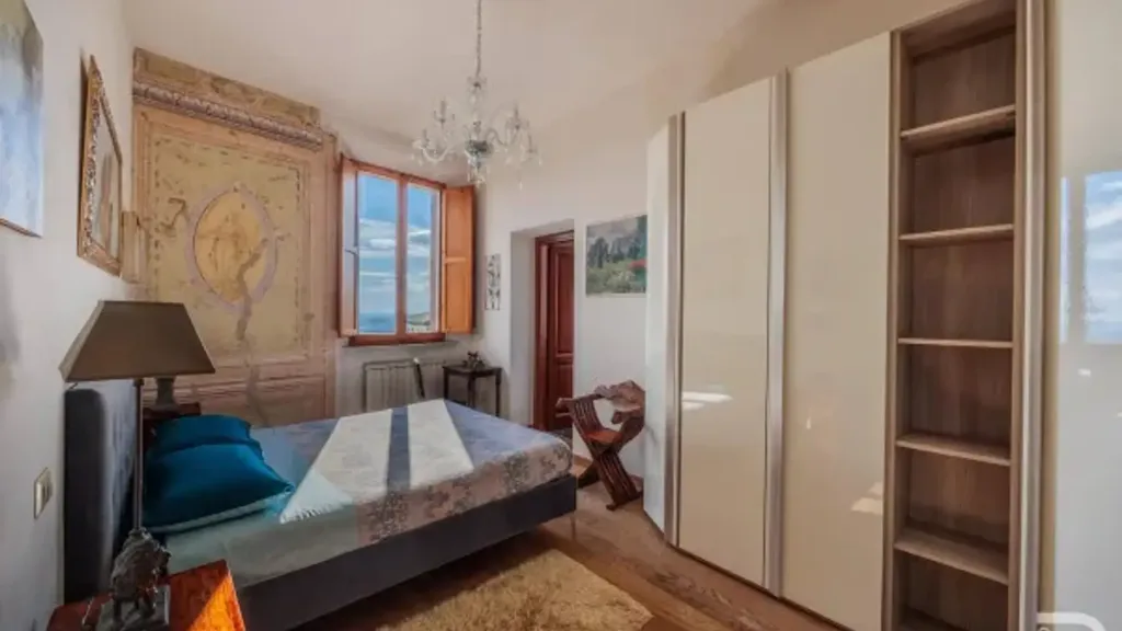 Chambres - Attico with Terrace in Sinalunga