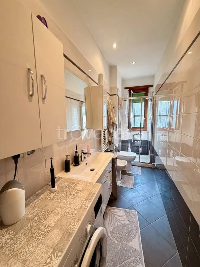 Salles de bain - Apartment with Balcony Veranda in Turin