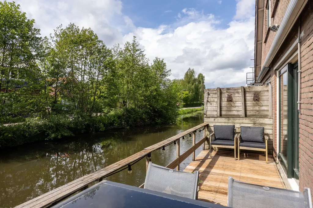 Terraza - Waterfront House with Terrace in ’s-Graveland