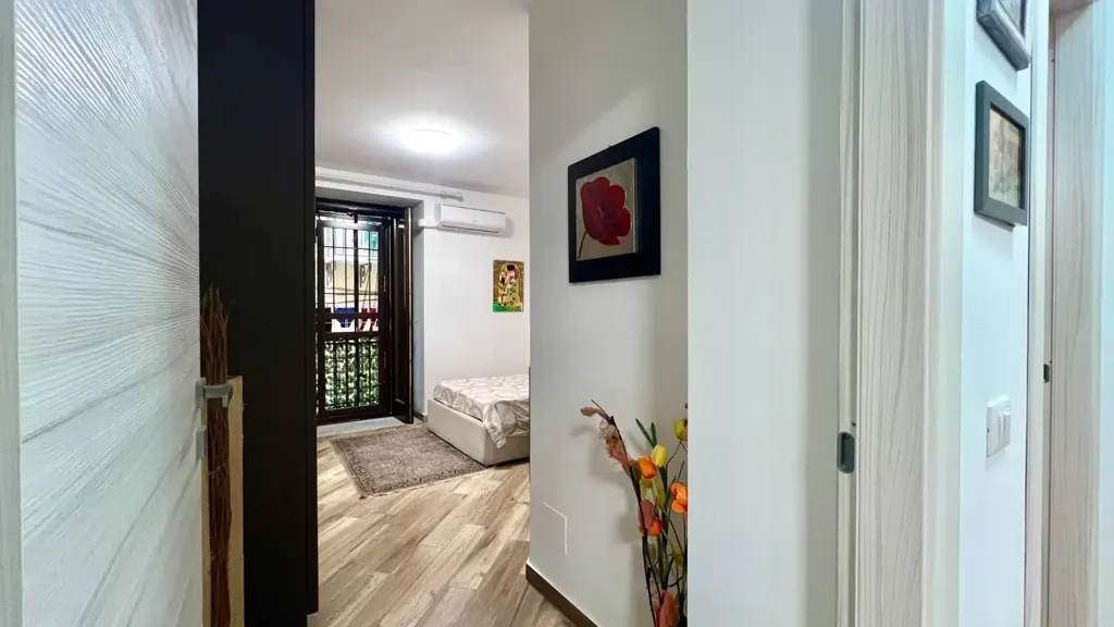 Ingresso - Rustic Trilocale with Balcony in Palermo