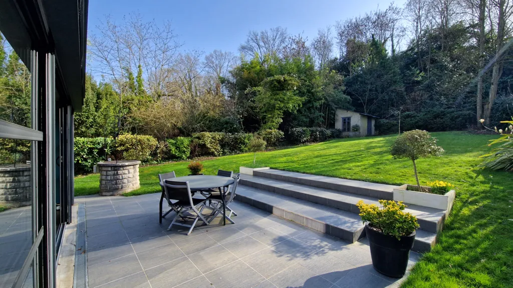 8-room house in Orsay