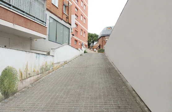 Extérieur - Garage in Ciudad Universitaria, Madrid