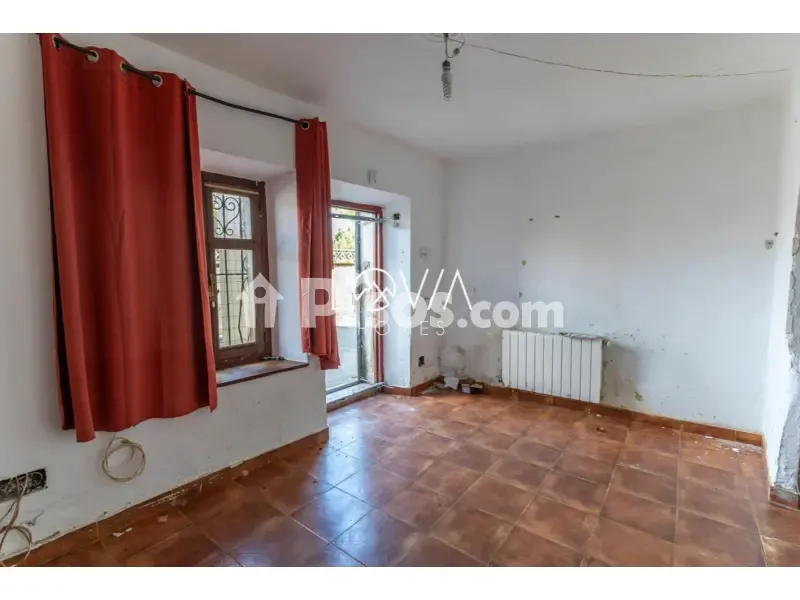 Rooms - Large House with Garden in Adarzo, Santander