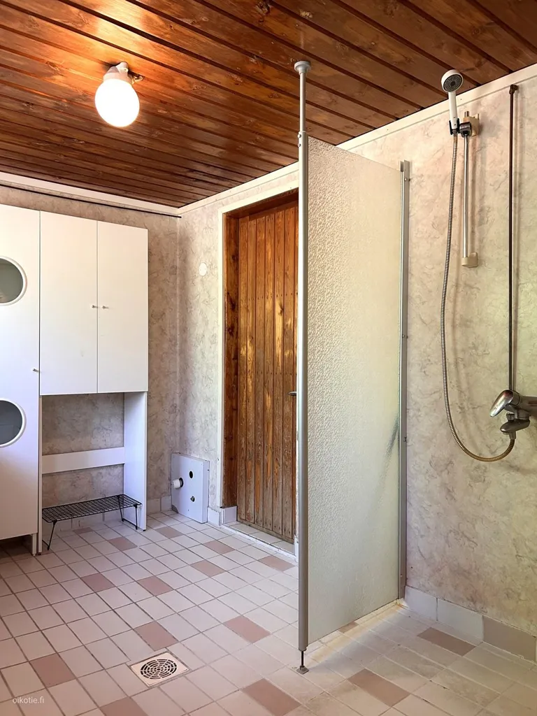 Bagni - Mixed-Use Property with Sauna in Uotila, Rauma