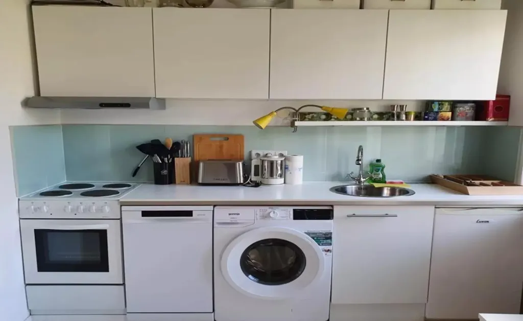 Kitchen - Furnished Studio in Van Kinsbergenstraat, Amsterdam
