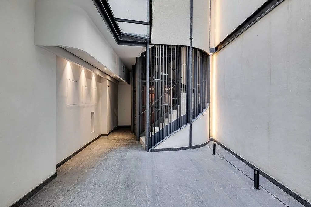 Pièces - Luxury Apartment with Balconies in Barcelona