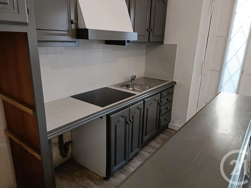 Cuisine - Maison 2 Pièces avec Cour à Graulhet