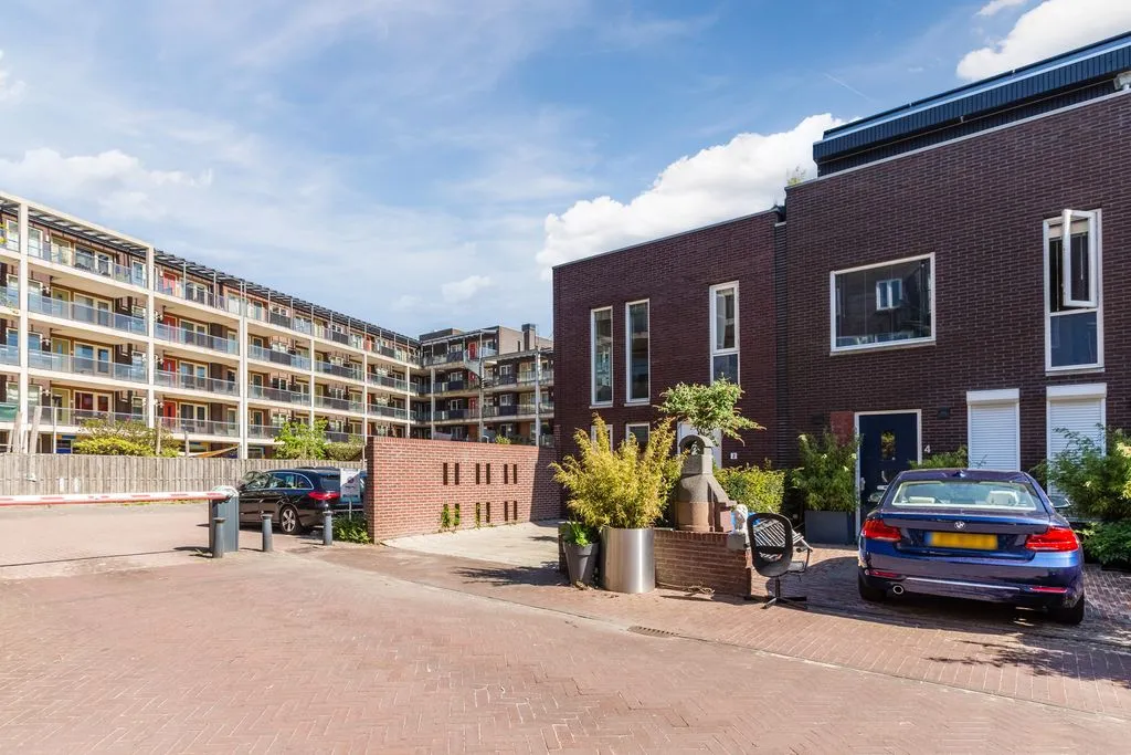 Välivaade - Corner House with Private Parking in IJburg