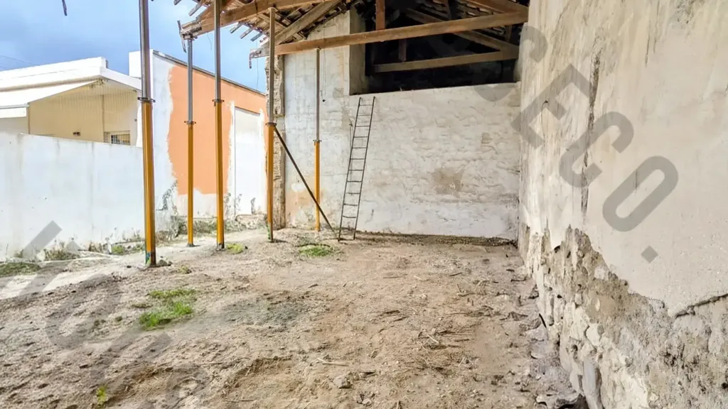 Jardin - Reconstructable House with Project in Monserrato