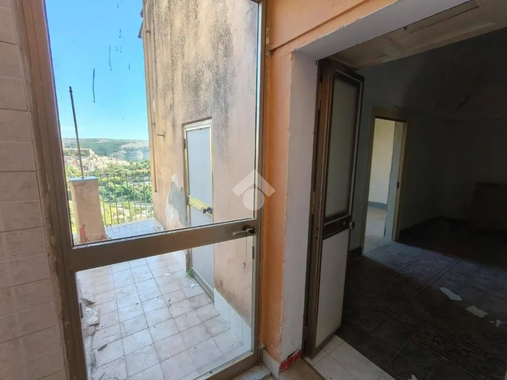 Toad - Independent House with Panoramic View in Ragusa
