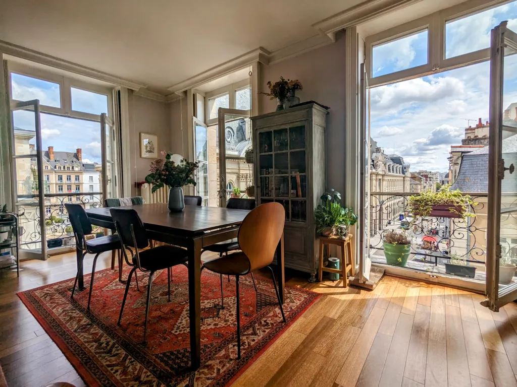 Salle à manger - Appartement Duplex avec Vue Dégagée à Rennes