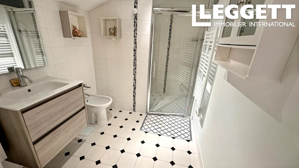 Vannitoad - Three-Bedroom Stone House near Double Forest