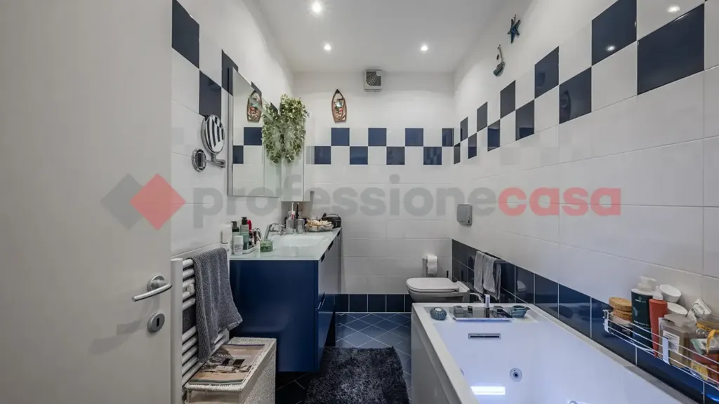 Bagni - Modern 3-Bedroom Apartment in Buccinasco