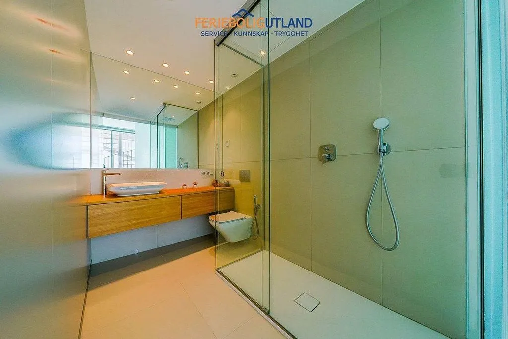 Vannitoad - Penthouse with Pool in Torreblanca del Sol