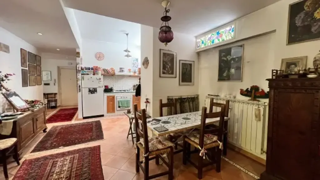 Salle à manger - Quadrilocale with Private Garden in Monte Verde, Rome